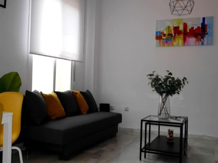 Malaga City One Bedroom Apartment By Namaste Elite ภายนอก รูปภาพ